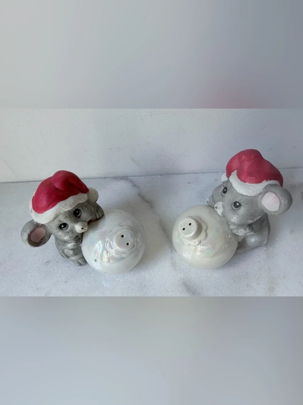 Holiday Ceramic Mouse Salt and Pepper Shaker Set - Iridescent White vintage